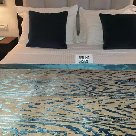 Apartment Korifi Collection For Adults