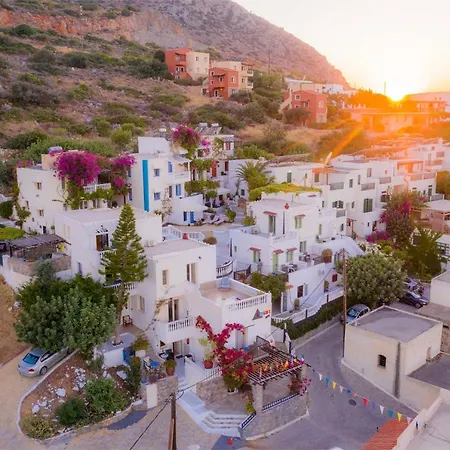 公寓 Korifi Collection For Adults